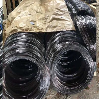 سلك / قضيب فولاذي طري مسحوب على البارد لتشكيل الرأس كربون مدلفن على الساخن لتصنيع الشبكات والأسوار والحبال والينابيع واللحام